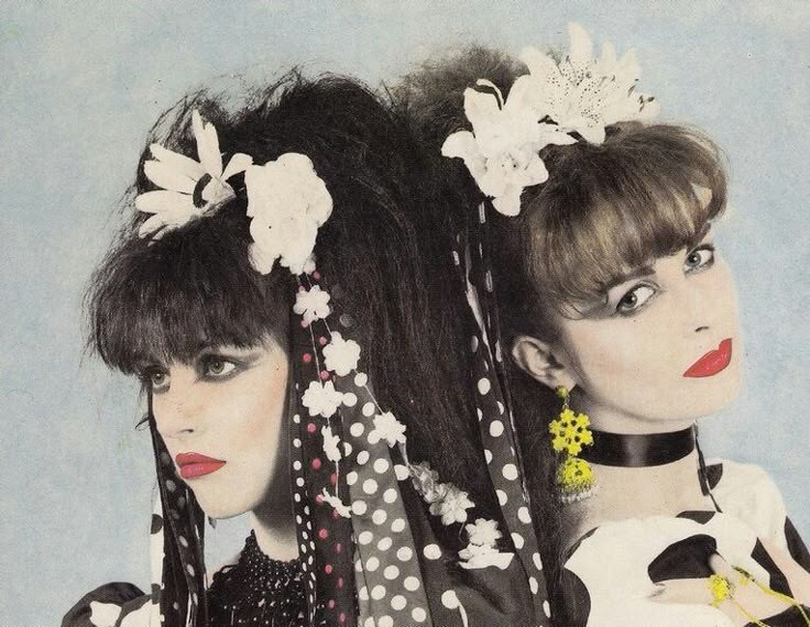 Strawberry Switchblade Cute